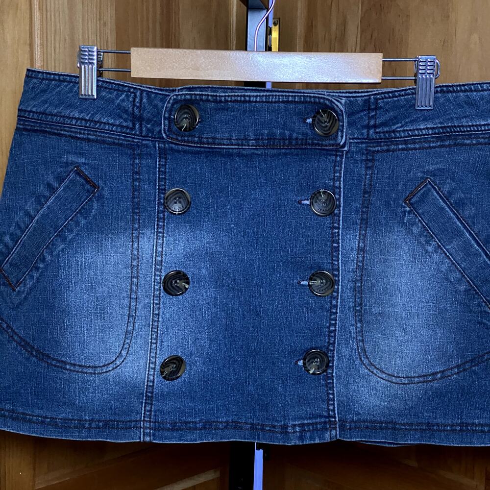 Y2K McBling Denim Mini Skirt Crown Detail Button‎ Front Baddie Downtown